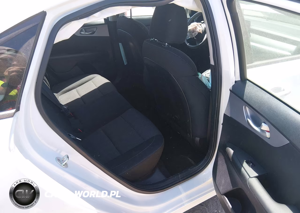 2024 Kia Forte Lxs VIN:3KPF24AD0RE782995 - 8