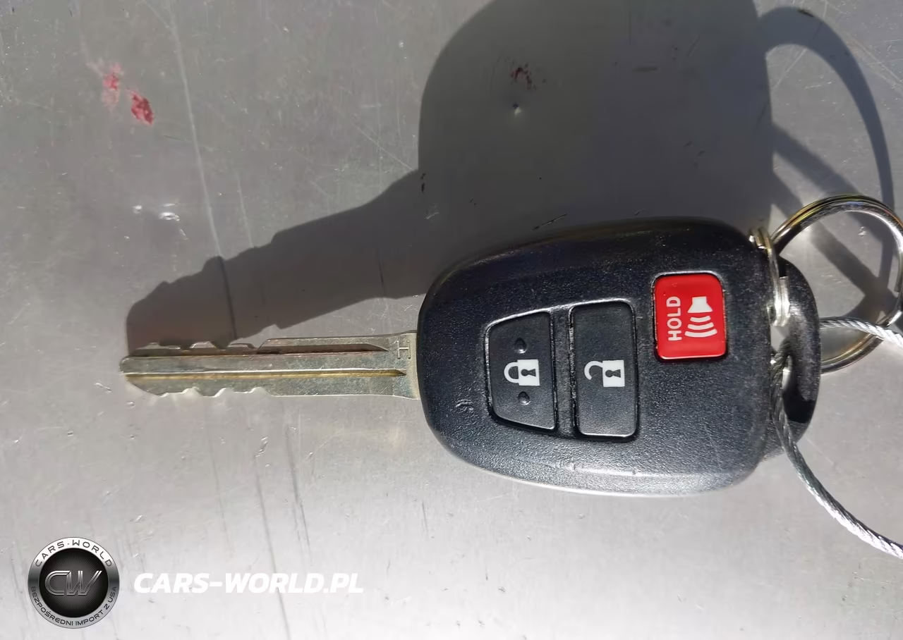2022 Toyota Corolla Cross L VIN:7MUAAAAG5NV027210 - 11