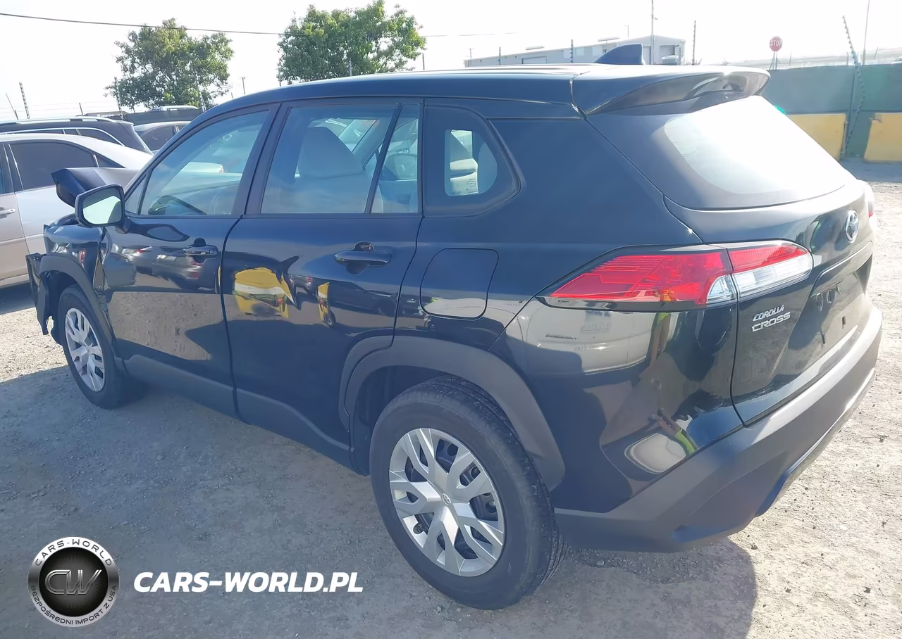 2022 Toyota Corolla Cross L VIN:7MUAAAAG5NV027210 - 3