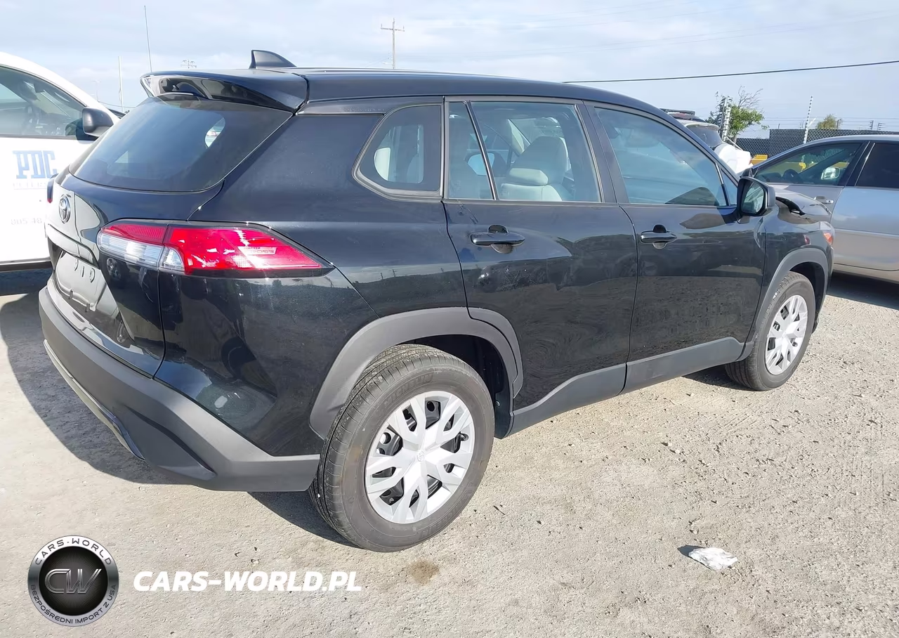 2022 Toyota Corolla Cross L VIN:7MUAAAAG5NV027210 - 4