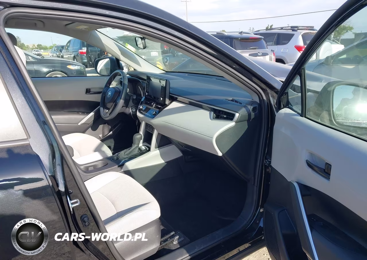 2022 Toyota Corolla Cross L VIN:7MUAAAAG5NV027210 - 5