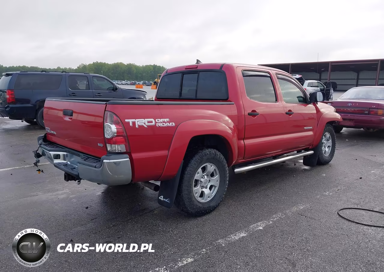 2015 Toyota Tacoma Base V6 VIN:5TFLU4EN3FX114197 - 4