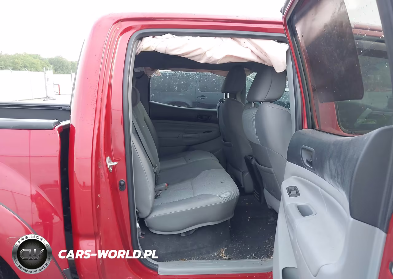 2015 Toyota Tacoma Base V6 VIN:5TFLU4EN3FX114197 - 8
