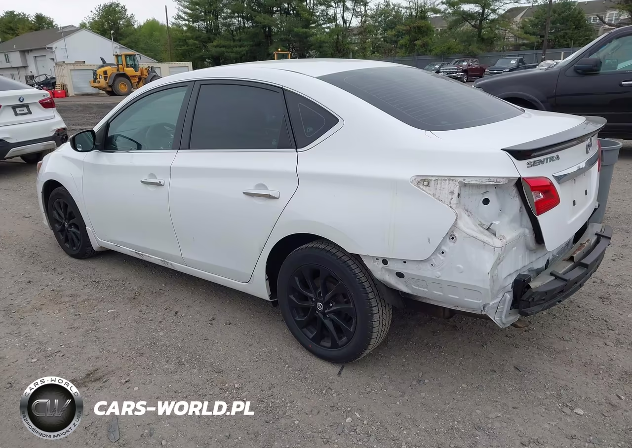 2018 Nissan Sentra S VIN:3N1AB7AP4JY326574 - 3