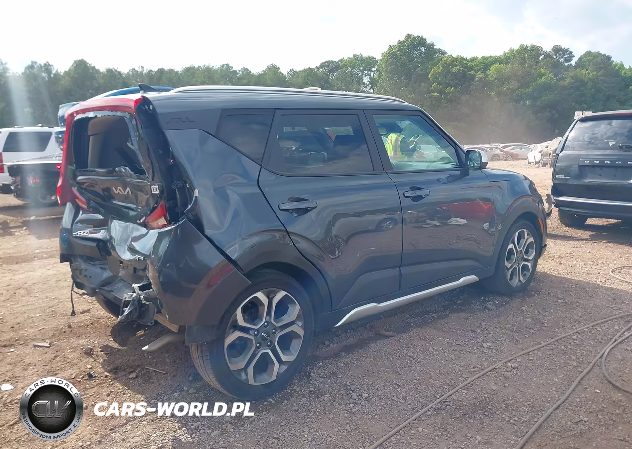 2022 Kia Soul X-Line VIN:KNDJ23AU7N7826585 - 4