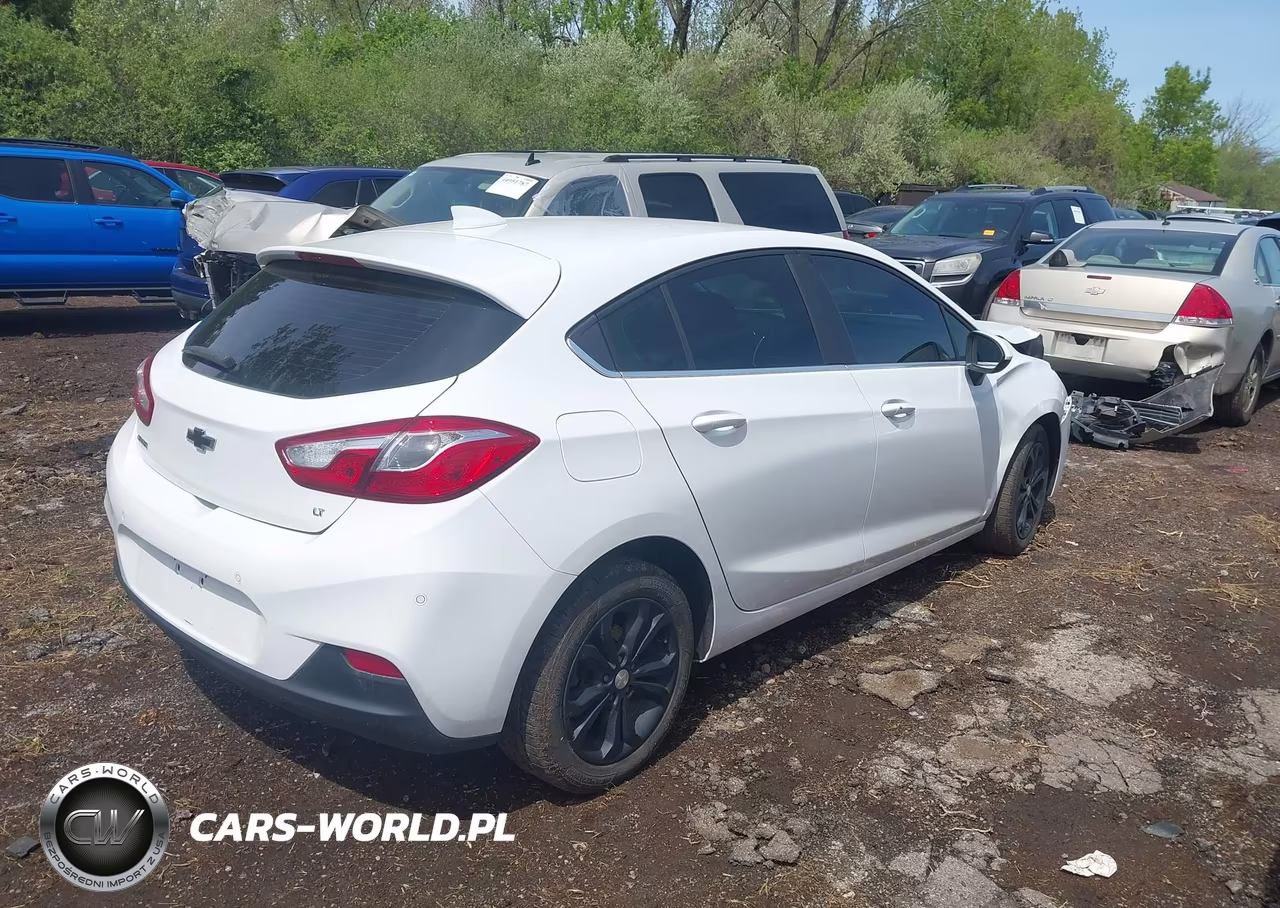 2019 Chevrolet Cruze Lt VIN:3G1BE6SM0KS547111 - 4