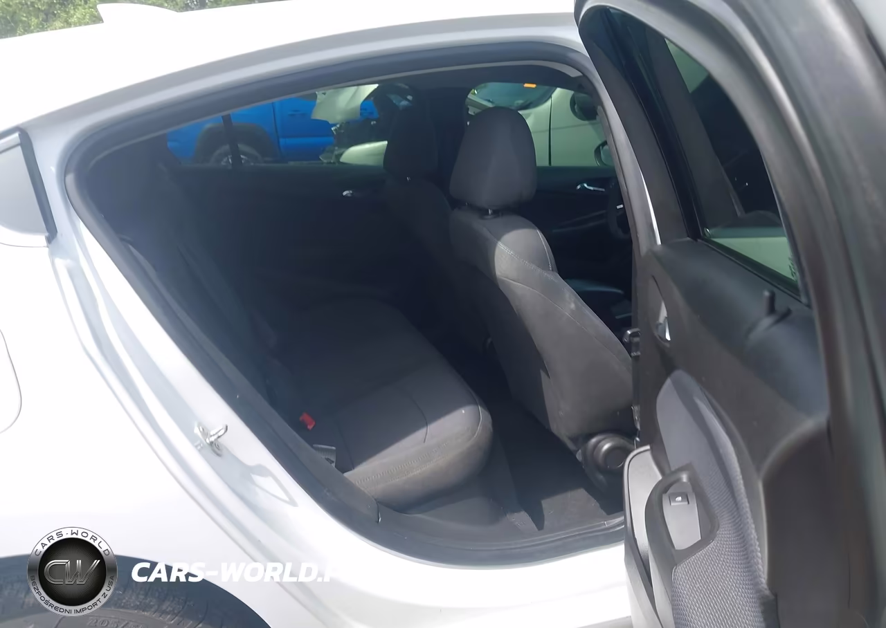 2019 Chevrolet Cruze Lt VIN:3G1BE6SM0KS547111 - 8
