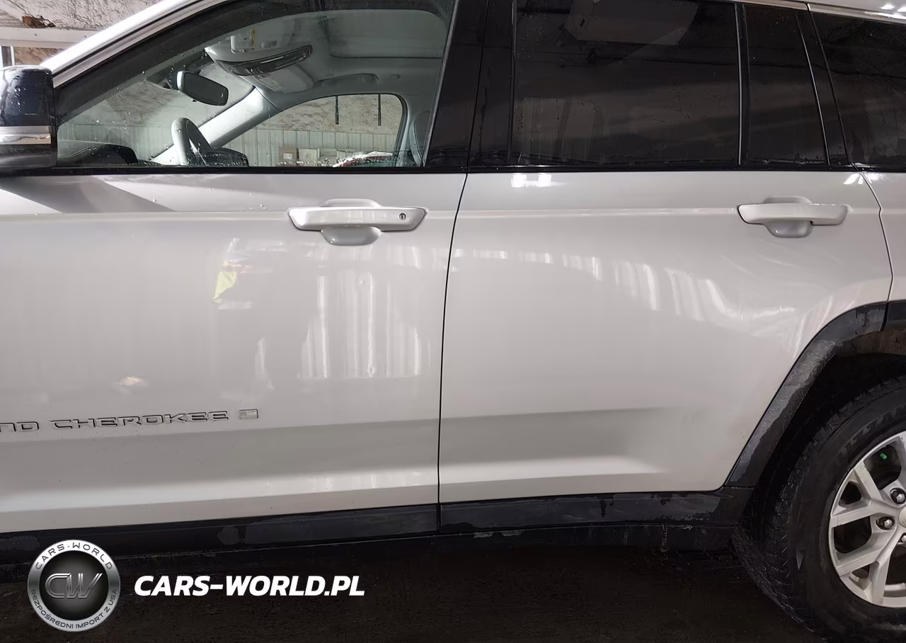 2023 Jeep Grand Cherokee Limited 4X4 VIN:1C4RJHBG1P8741900 - 14