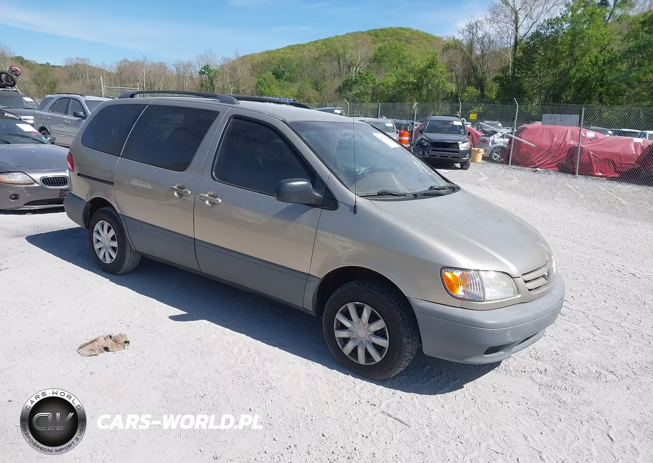 2002 Toyota Sienna Le