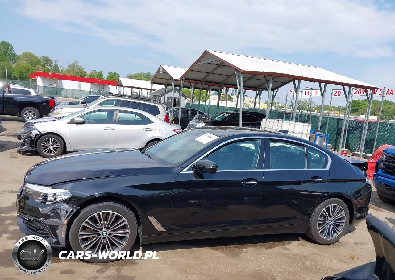2018 BMW 530I xDrive VIN:WBAJA7C51JWA72678 - 14