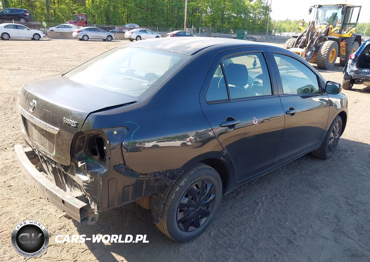 2010 Toyota Yaris VIN:JTDBT4K36A1395327 - 4