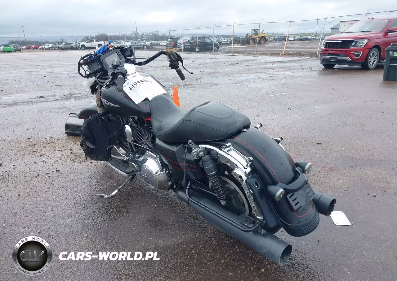 2015 Harley-Davidson Flhxs Street Glide Special VIN:1HD1KRM18FB653614 - 3