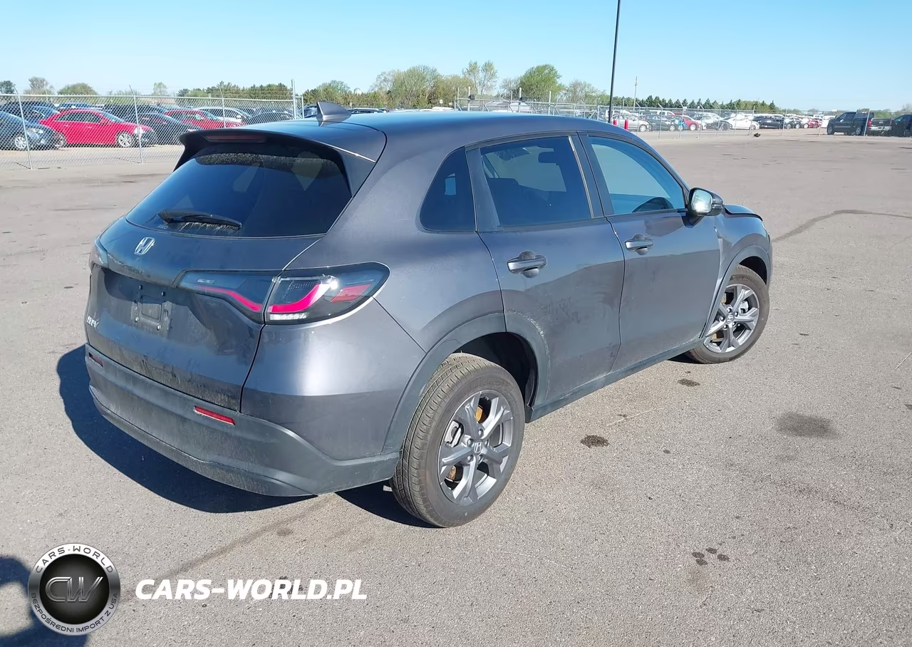2026 Honda Hr-V Awd Lx VIN:3CZRZ2H39TM741136 - 4