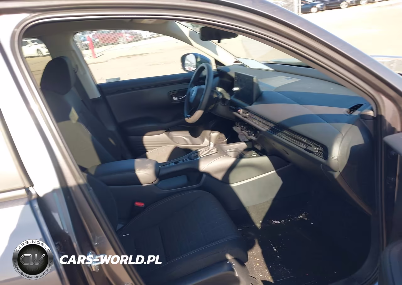 2026 Honda Hr-V Awd Lx VIN:3CZRZ2H39TM741136 - 5