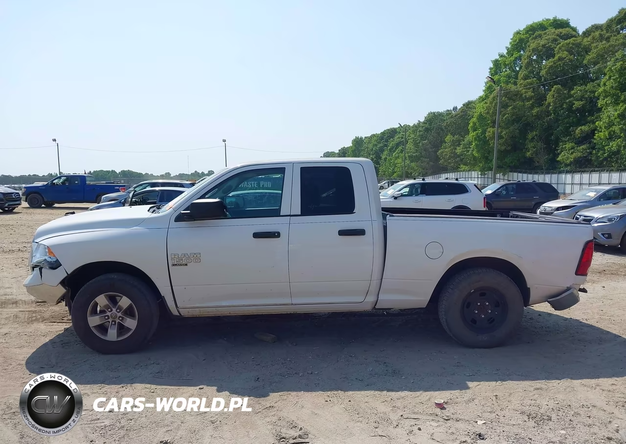 2019 Ram 1500 Classic Tradesman 4X2 6'4 Box VIN:1C6RR6FG5KS702043 - 15