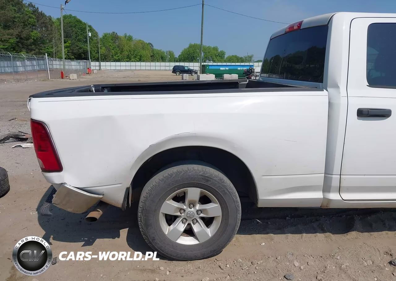 2019 Ram 1500 Classic Tradesman 4X2 6'4 Box VIN:1C6RR6FG5KS702043 - 19