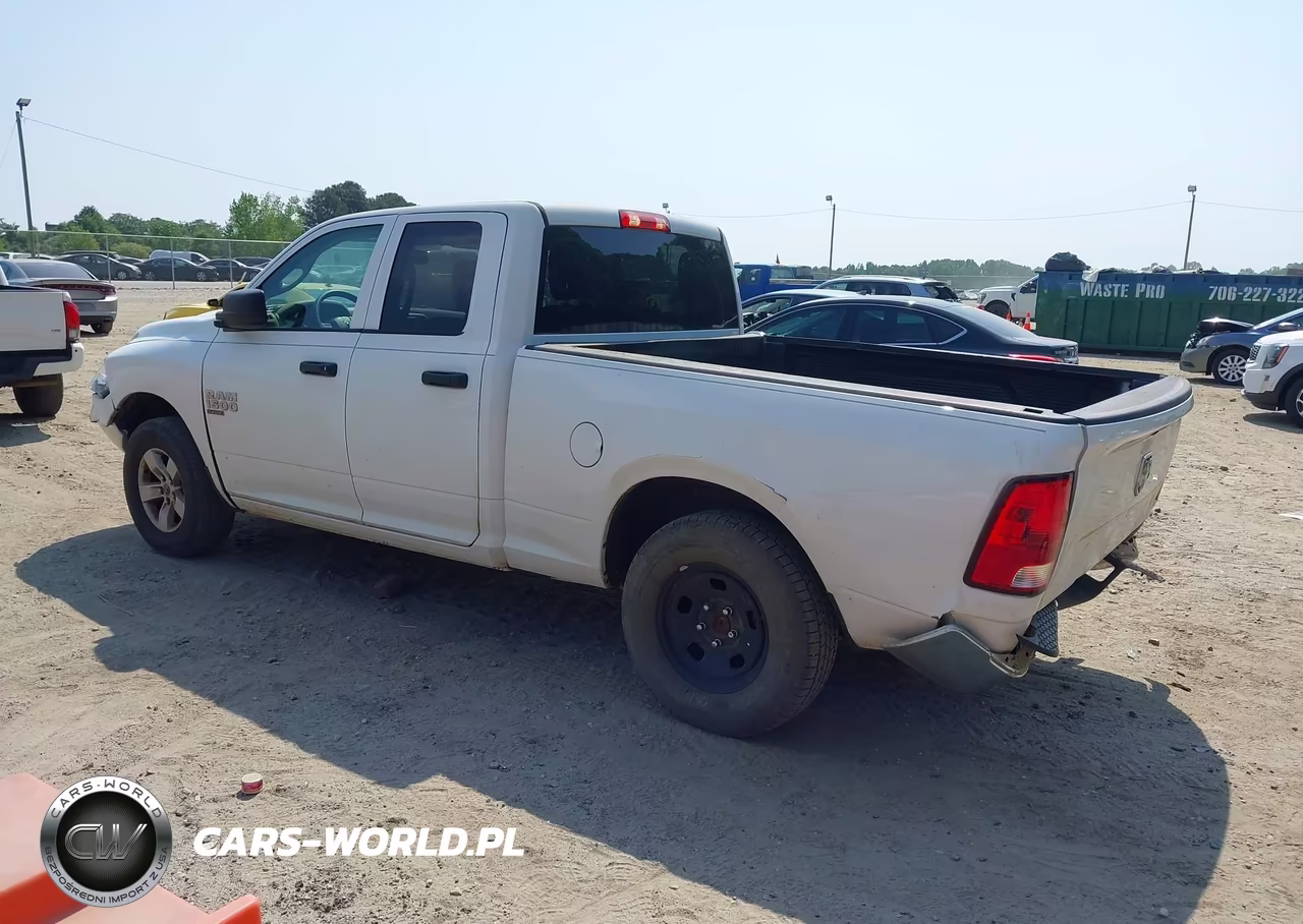 2019 Ram 1500 Classic Tradesman 4X2 6'4 Box VIN:1C6RR6FG5KS702043 - 3