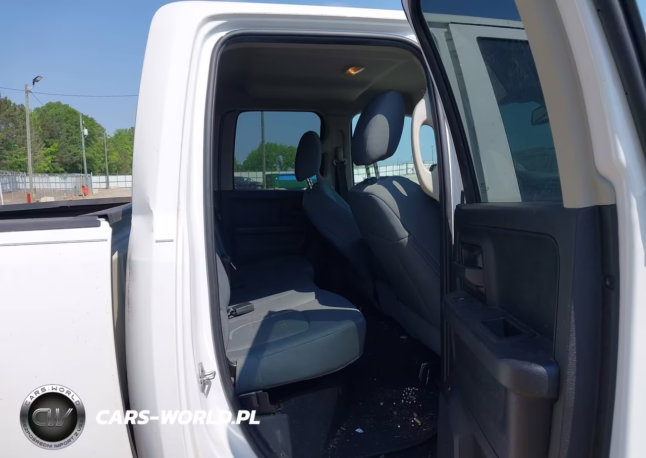 2019 Ram 1500 Classic Tradesman 4X2 6'4 Box VIN:1C6RR6FG5KS702043 - 8