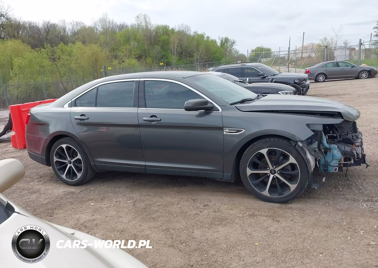 2016 Ford Taurus Sel VIN:1FAHP2E82GG153379 - 13