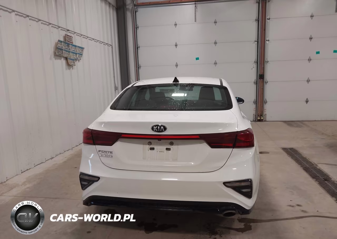 2019 Kia Forte Lxs VIN:3KPF24AD9KE068157 - 16
