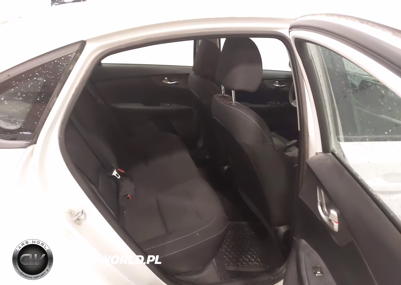2019 Kia Forte Lxs VIN:3KPF24AD9KE068157 - 8