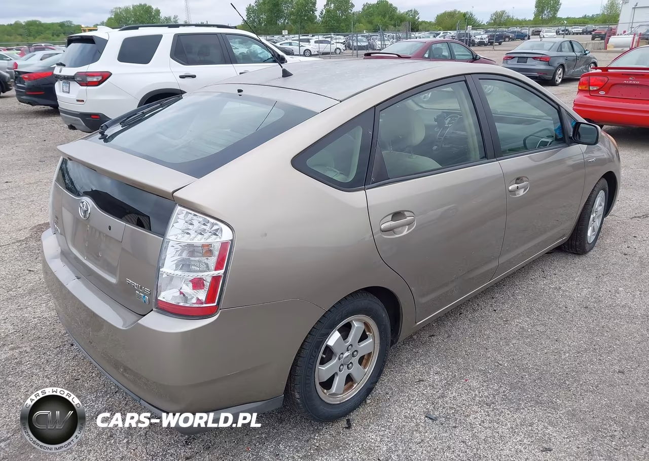 2008 Toyota Prius VIN:JTDKB20UX87699285 - 4