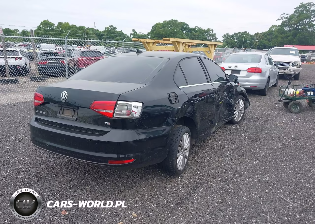 2015 Volkswagen Jetta 1.8T Se VIN:3VWD17AJXFM203995 - 4