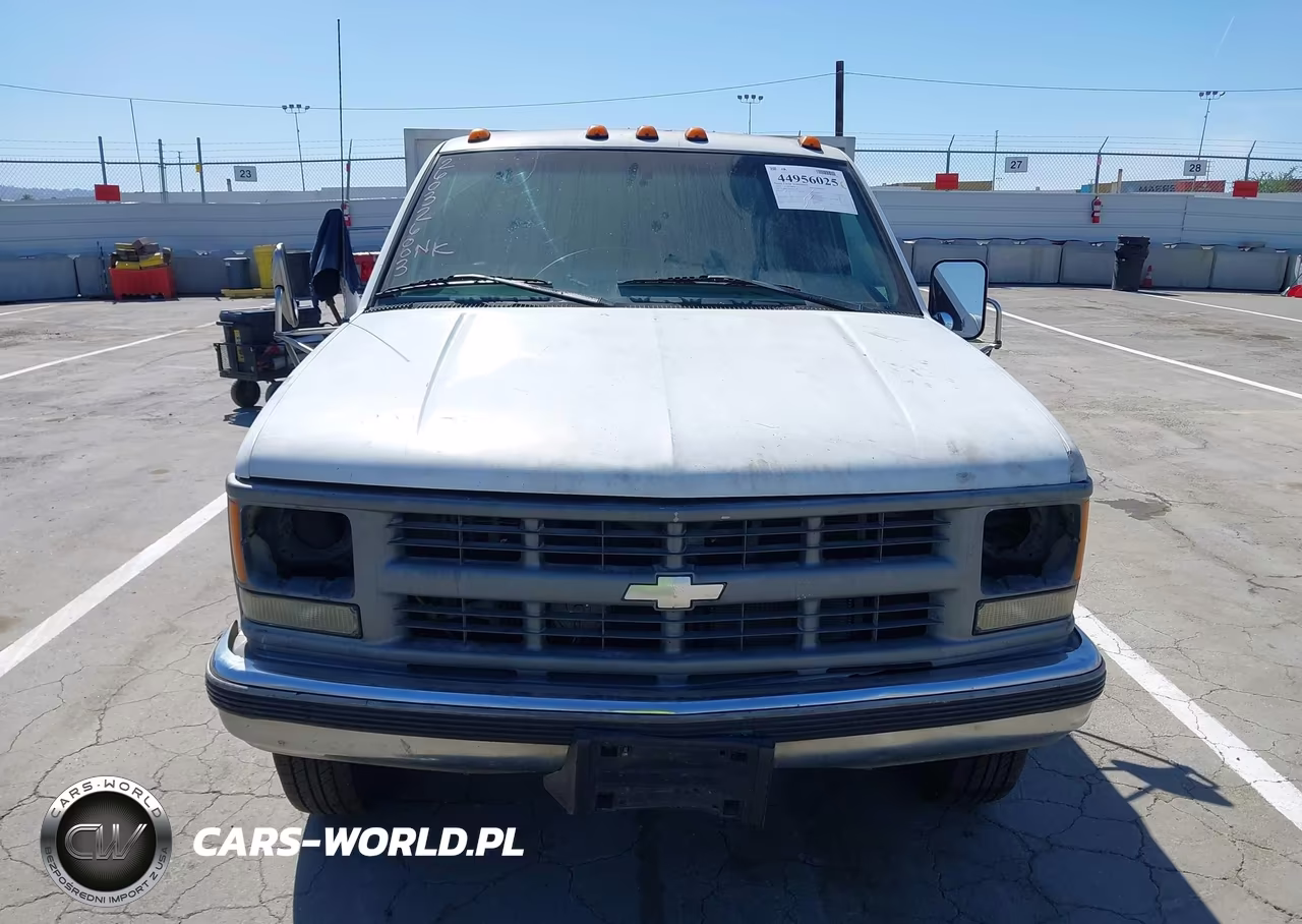 1997 Chevrolet C3500 Chassis VIN:1GBHC33J4VF038193 - 12