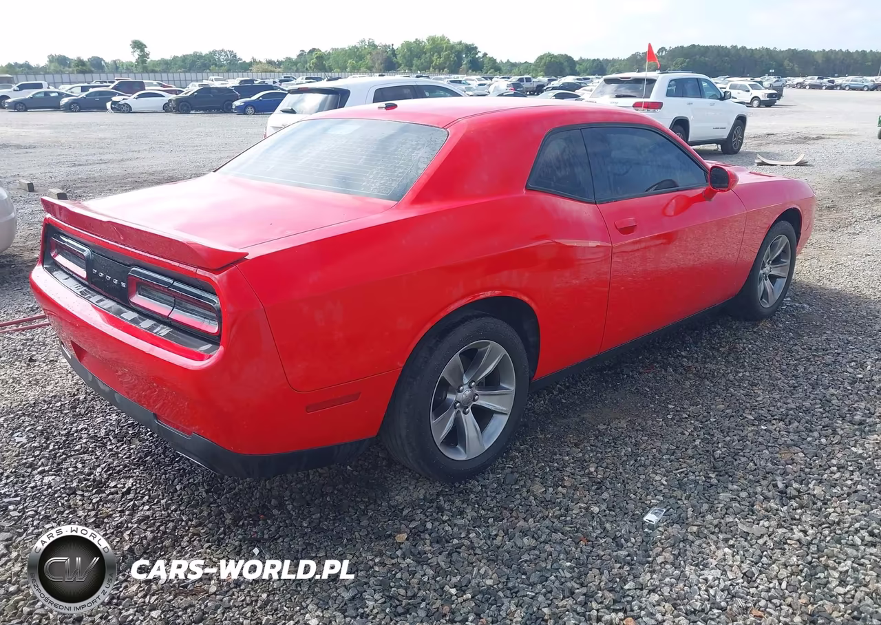 2019 Dodge Challenger Sxt VIN:2C3CDZAG9KH718909 - 4