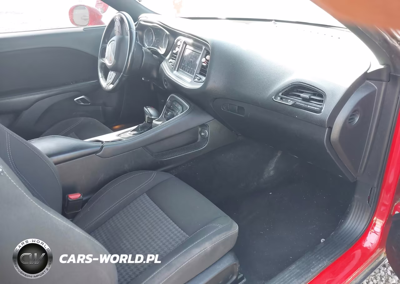 2019 Dodge Challenger Sxt VIN:2C3CDZAG9KH718909 - 5