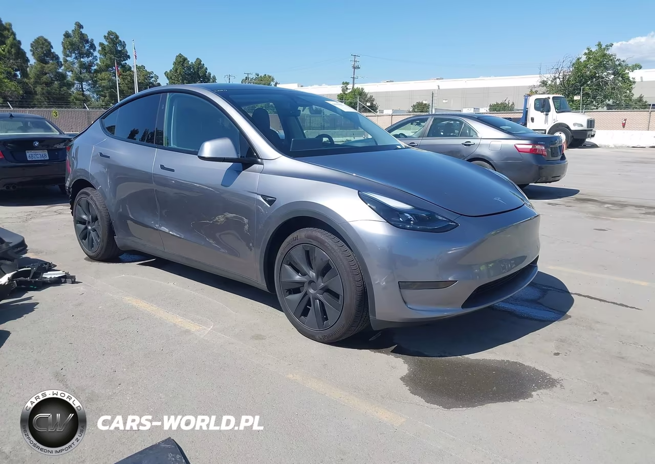 2025 Tesla Model Y Long Range Dual Motor Rear-Wheel Drive – zdjęcie 1 z 19
