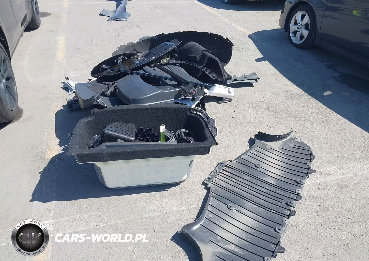 2025 Tesla Model Y Long Range Dual Motor Rear-Wheel Drive VIN:7SAYGDED6SF319914 - 12