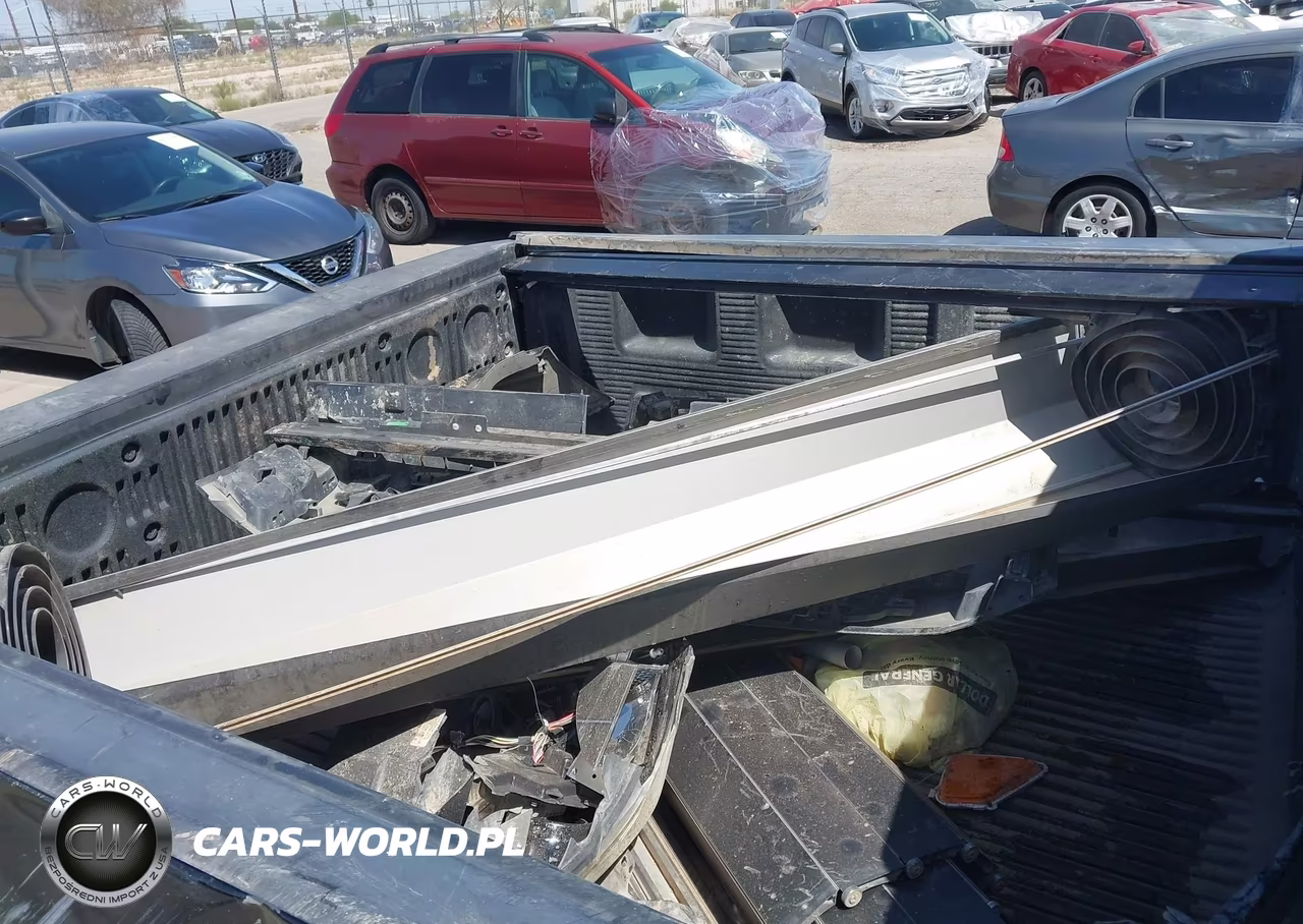 2018 Nissan Titan Sv VIN:1N6AA1E65JN516893 - 11