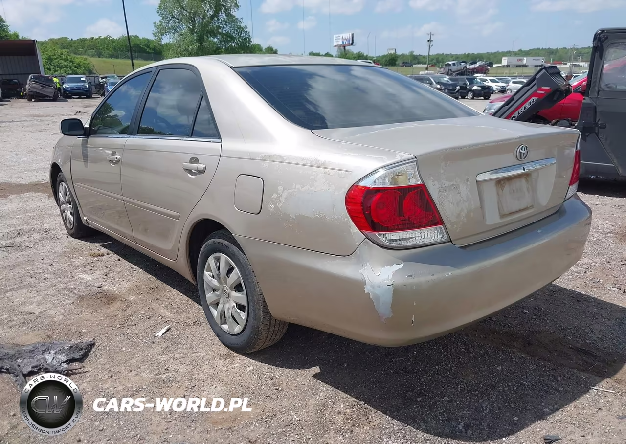 2005 Toyota Camry Std VIN:4T1BE32K05U049205 - 3