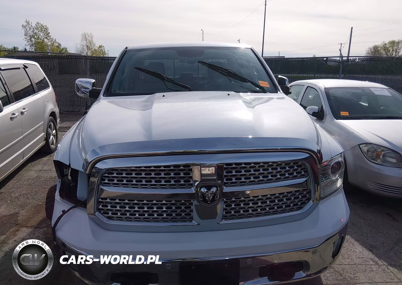2015 Ram 1500 Laramie VIN:1C6RR7VTXFS515407 - 13