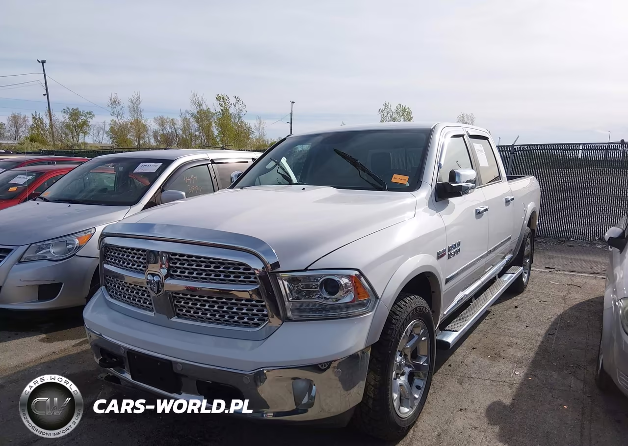 2015 Ram 1500 Laramie VIN:1C6RR7VTXFS515407 - 2