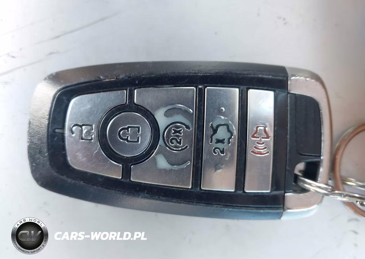 2018 Ford Fusion Hybrid Titanium VIN:3FA6P0RU3JR124671 - 11