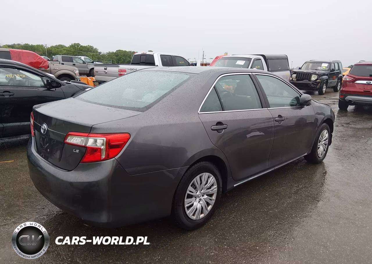 2014 Toyota Camry Le VIN:4T4BF1FK7ER431104 - 4