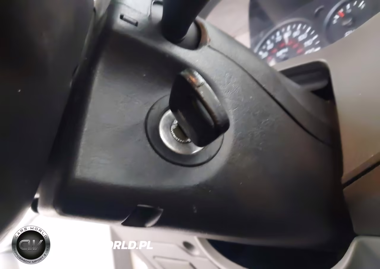 2005 Ford Focus Zx4 VIN:1FAFP34N35W258276 - 11