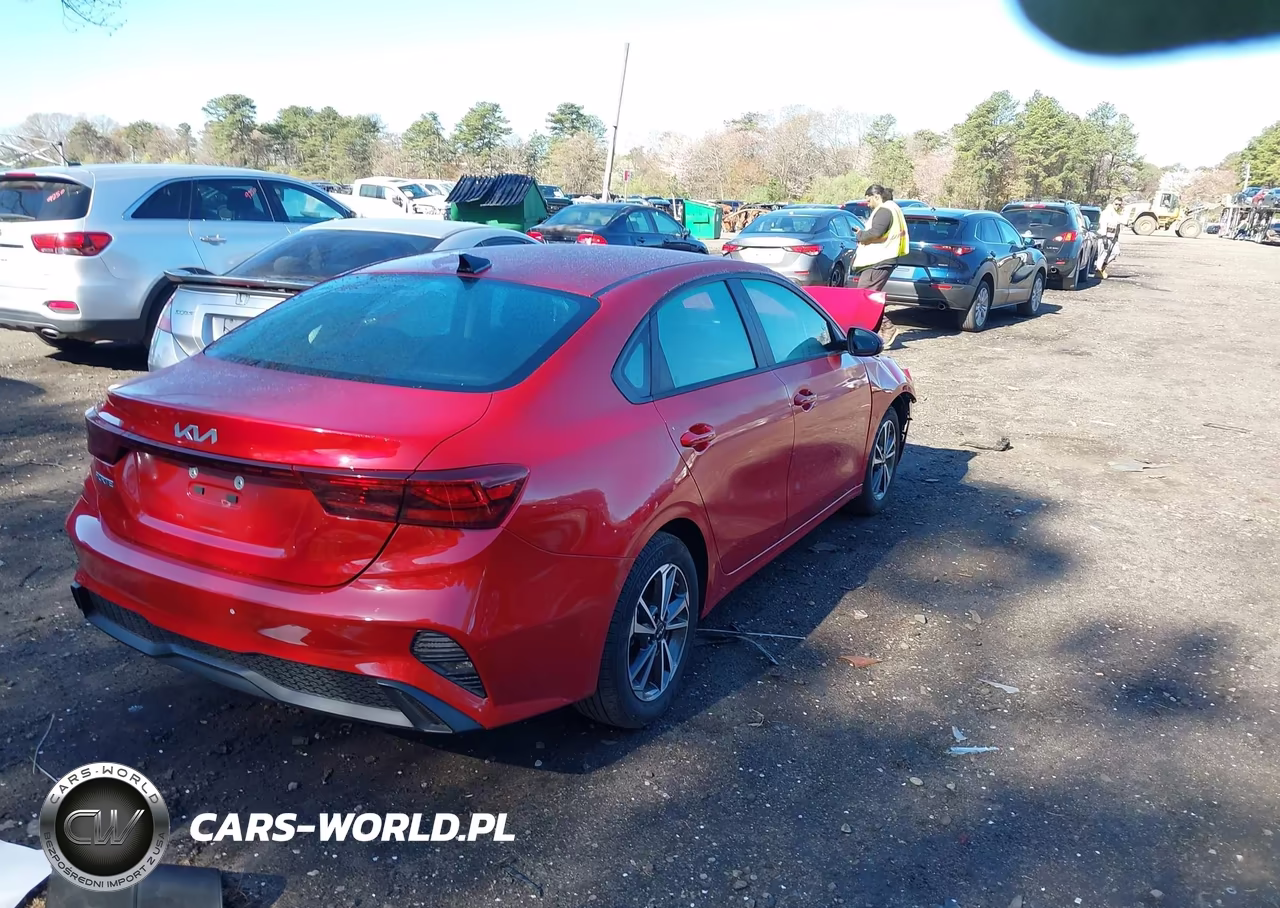 2024 Kia Forte Lxs VIN:3KPF24AD5RE834296 - 4