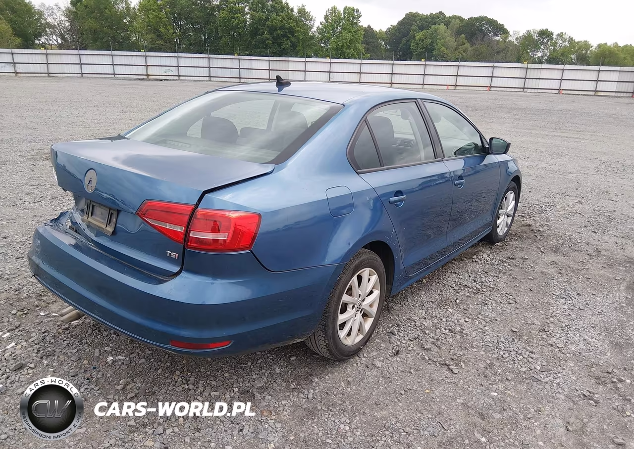 2015 Volkswagen Jetta 1.8T Se VIN:3VWD17AJ9FM262133 - 4