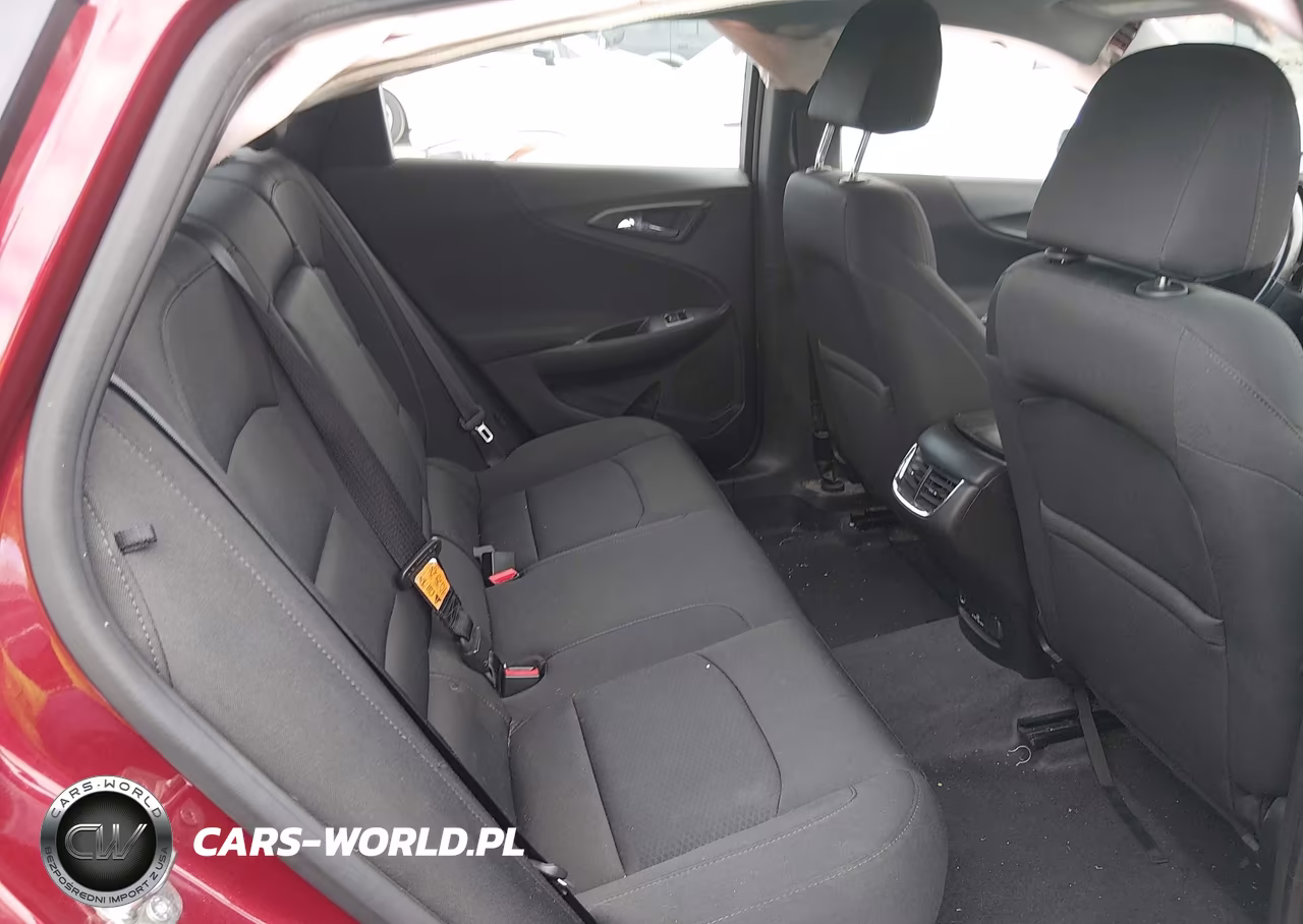2018 Chevrolet Malibu Lt VIN:1G1ZD5ST6JF283947 - 8