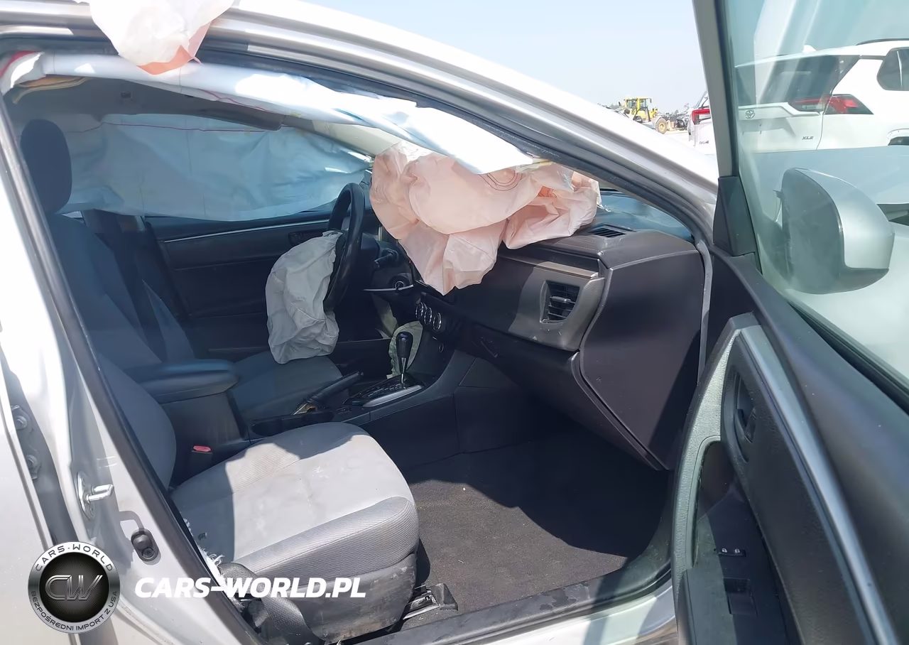 2015 Toyota Corolla L VIN:2T1BURHE3FC369001 - 5