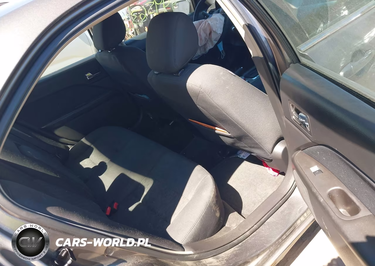 2012 Ford Fusion Se VIN:3FAHP0HA8CR100529 - 8