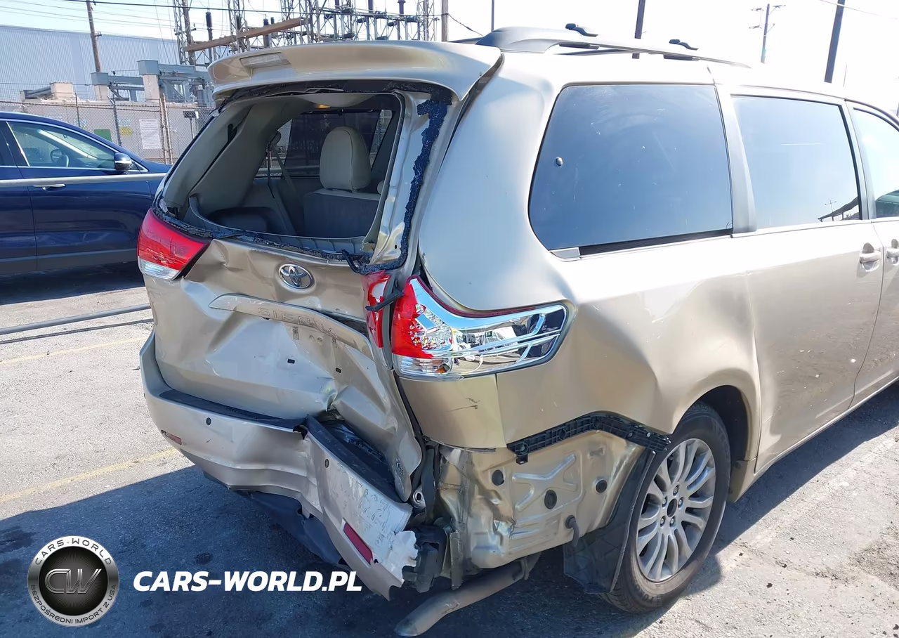 2012 Toyota Sienna Xle V6 8 Passenger VIN:5TDYK3DC2CS225105 - 6