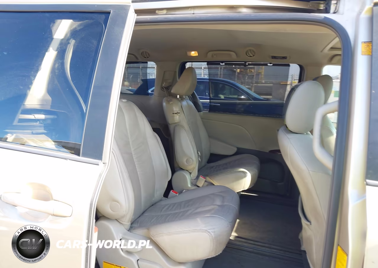 2012 Toyota Sienna Xle V6 8 Passenger VIN:5TDYK3DC2CS225105 - 8
