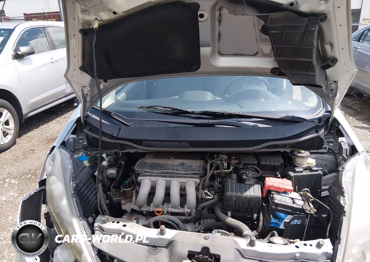 2013 Honda Fit VIN:JHMGE8H31DC054679 - 10