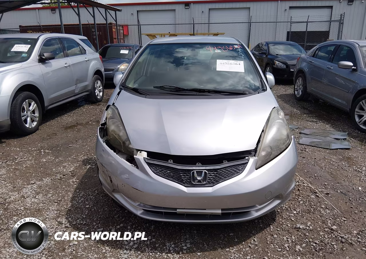 2013 Honda Fit VIN:JHMGE8H31DC054679 - 12