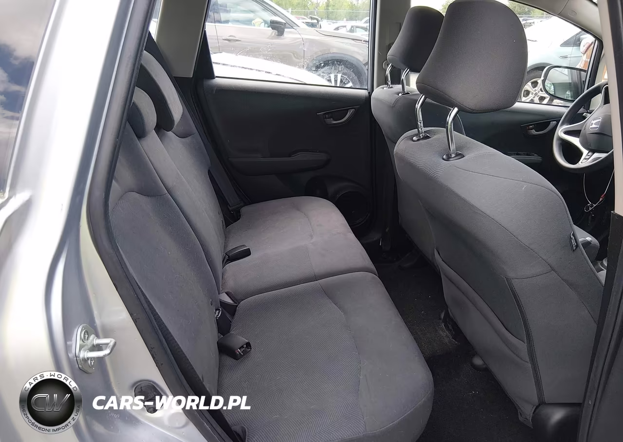 2013 Honda Fit VIN:JHMGE8H31DC054679 - 8