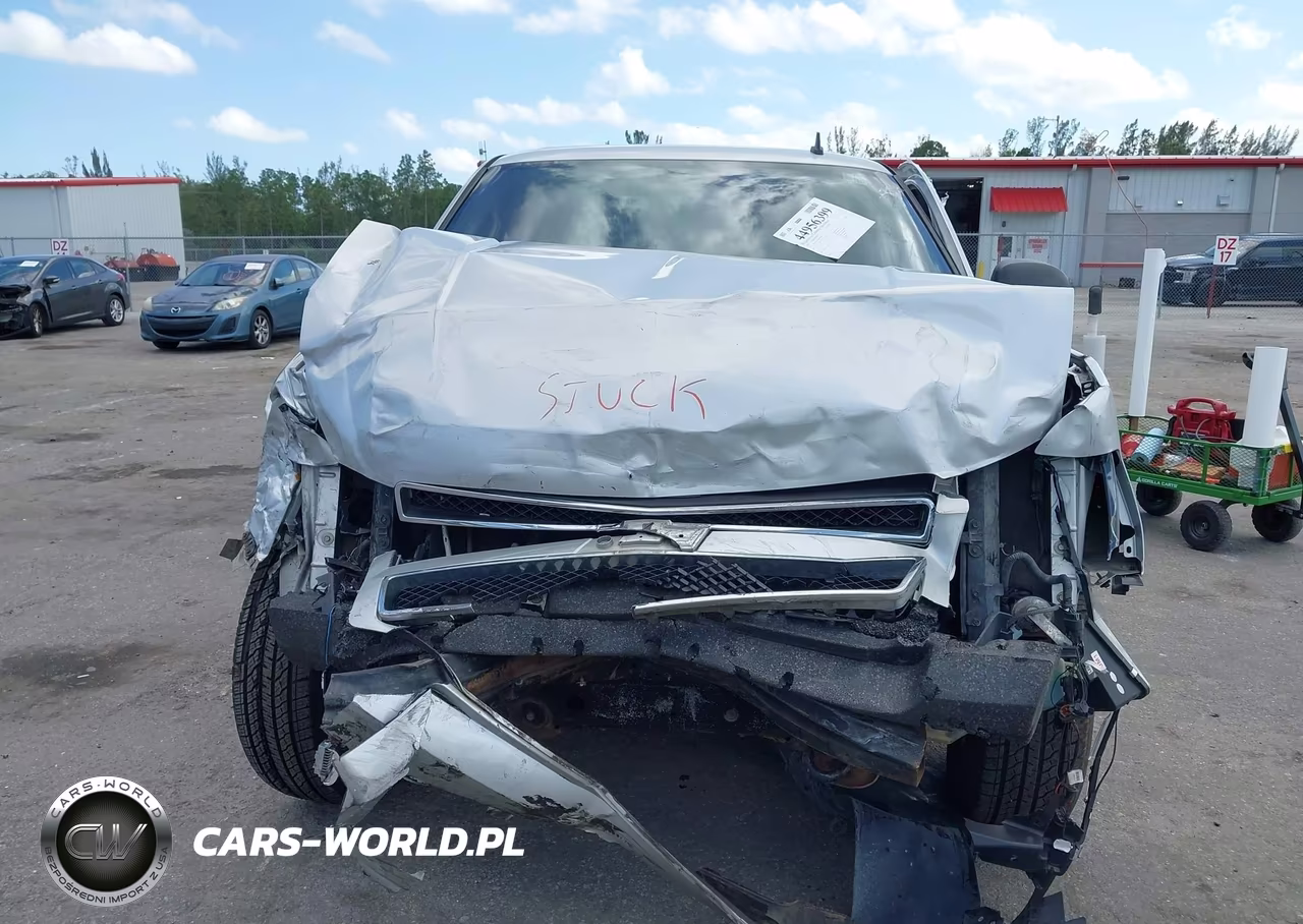 2010 Chevrolet Tahoe Ls VIN:1GNUKAE07AR208861 - 12